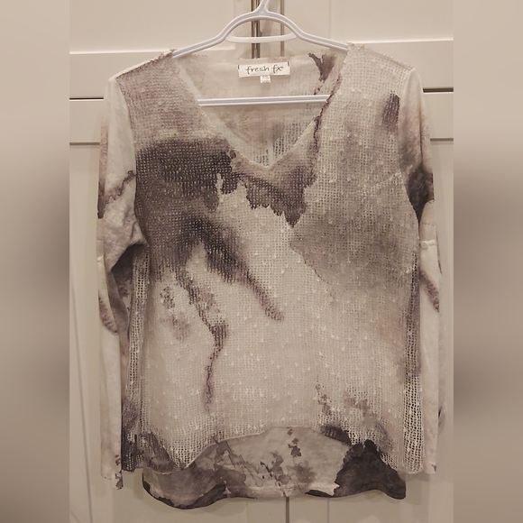 Fresh FX abstract layered top - Picture 6 of 6